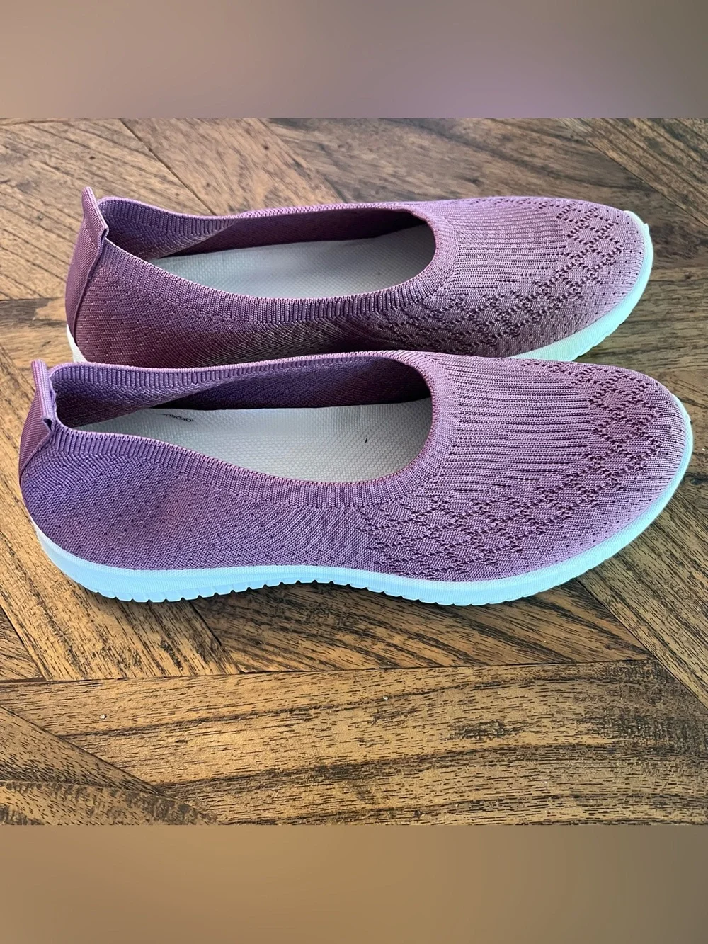 New Women’s Comfort Knit Slip-On walking Shoes, Purple, Size 7 (39)